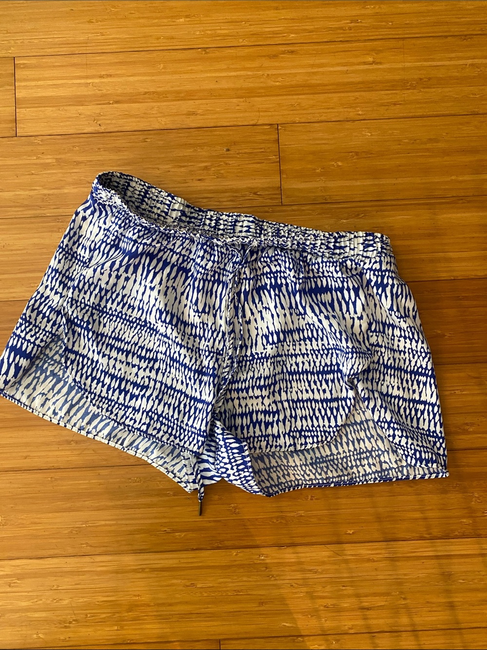 H&M Silky High Slit Blue and White Patterned Shorts - worn once!